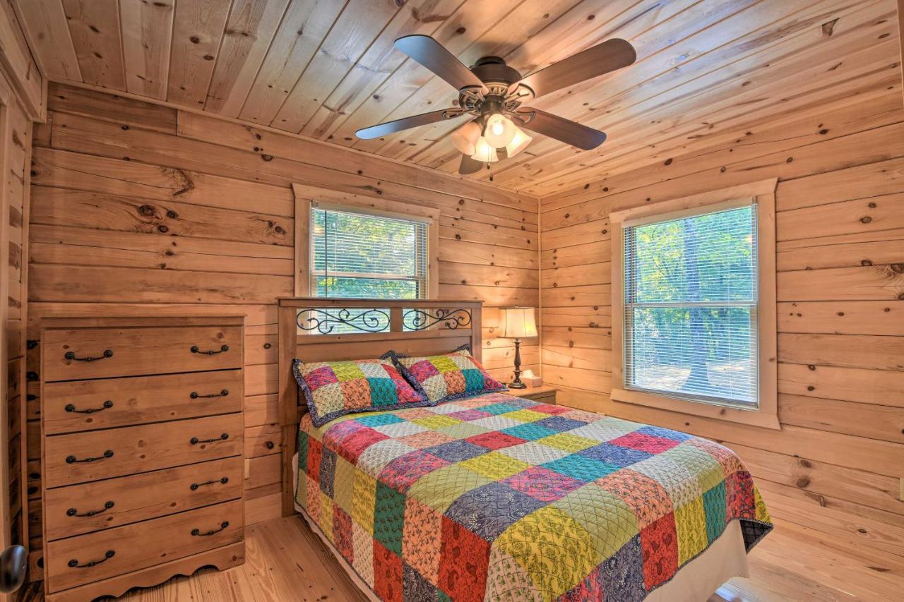 Secluded Cabin With Deck 13 Miles To Downtown Murphy Exterior photo