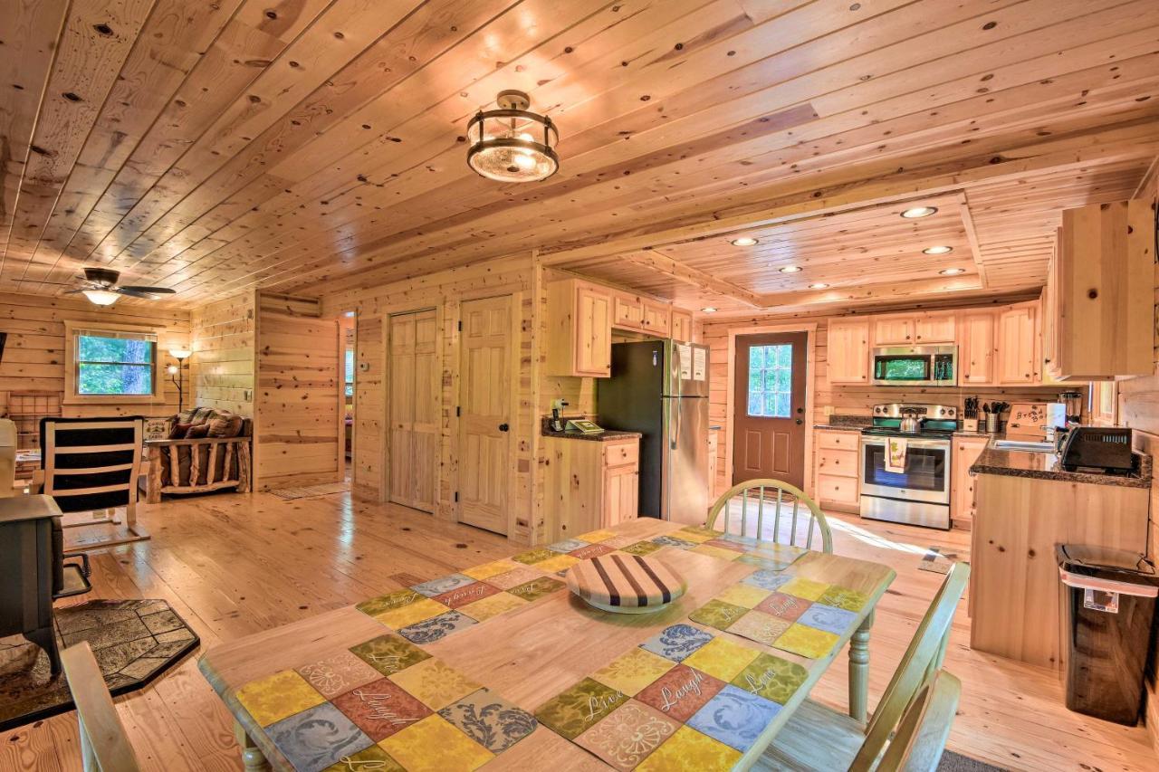 Secluded Cabin With Deck 13 Miles To Downtown Murphy Exterior photo
